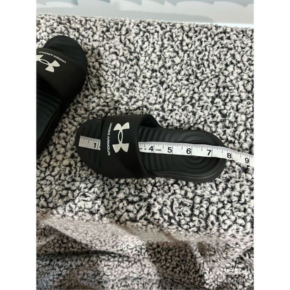 UNDER ARMOUR BLACK shoes FLIP FLOPS SIZE 13K - Picture 5 of 5